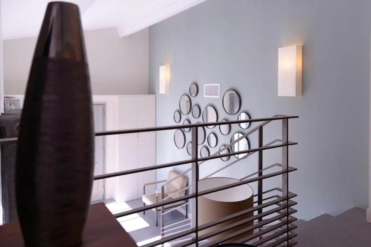 Private Charming Apartment All The Comfort In A Furnished Tourist Residence Meyreuil France