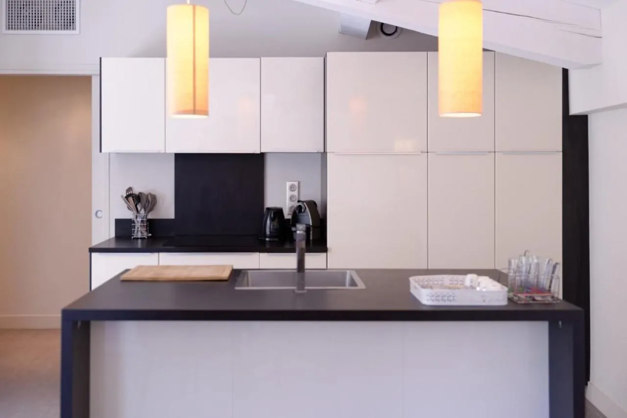 Private Charming Apartment All The Comfort In A Furnished Tourist Residence Meyreuil 0*,
