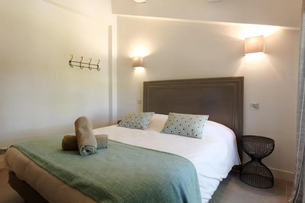 Private Charming Apartment All The Comfort In A Furnished Tourist Residence Meyreuil
