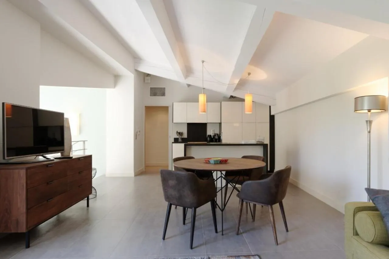 Private Charming Apartment All The Comfort In A Furnished Tourist Residence Meyreuil