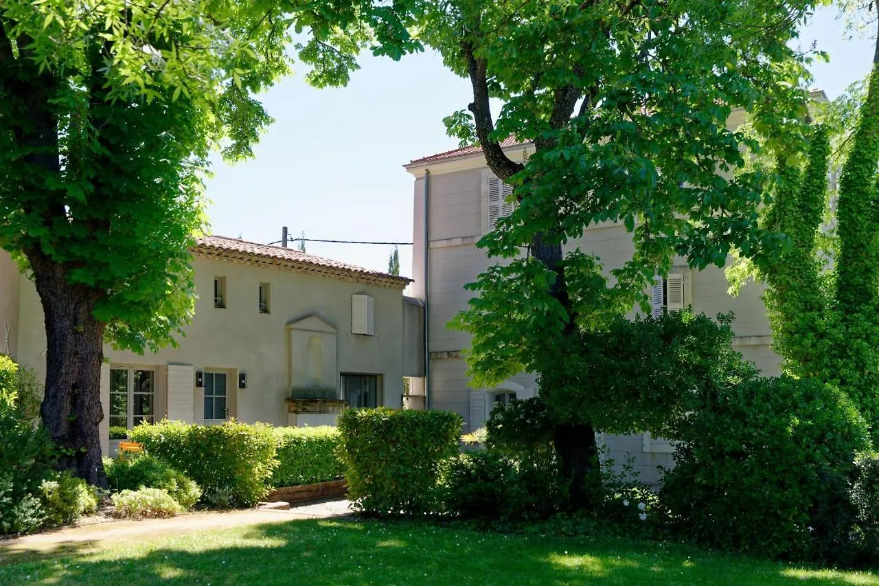 Private Charming Apartment All The Comfort In A Furnished Tourist Residence Meyreuil