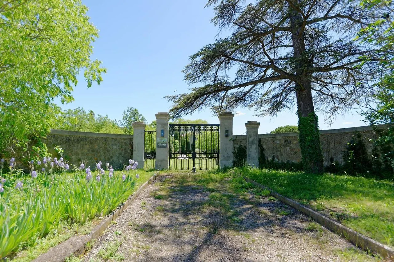 Private Charming Apartment All The Comfort In A Furnished Tourist Residence Meyreuil