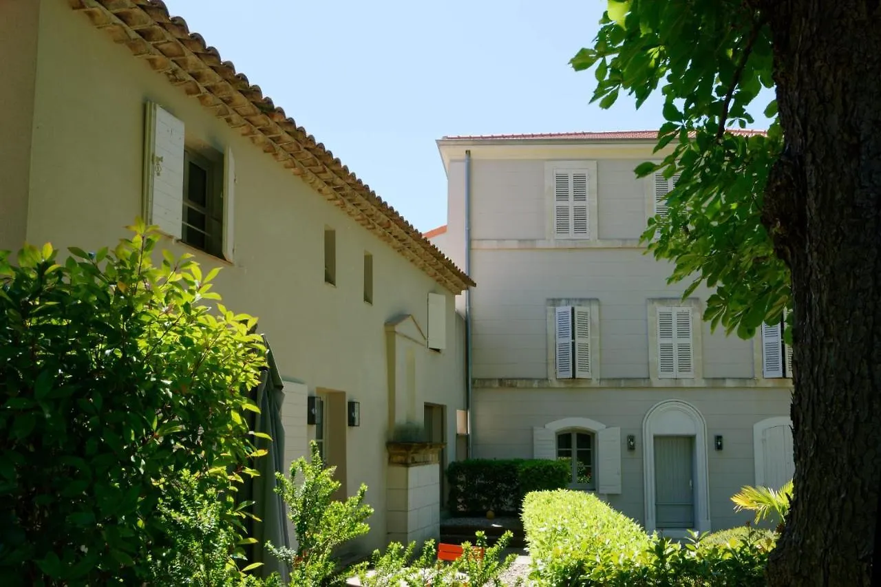 Private Charming Apartment All The Comfort In A Furnished Tourist Residence Meyreuil